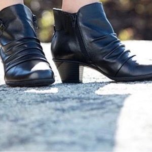 Earth Pegasus Womens Black Soft Leather Booties size 8.5